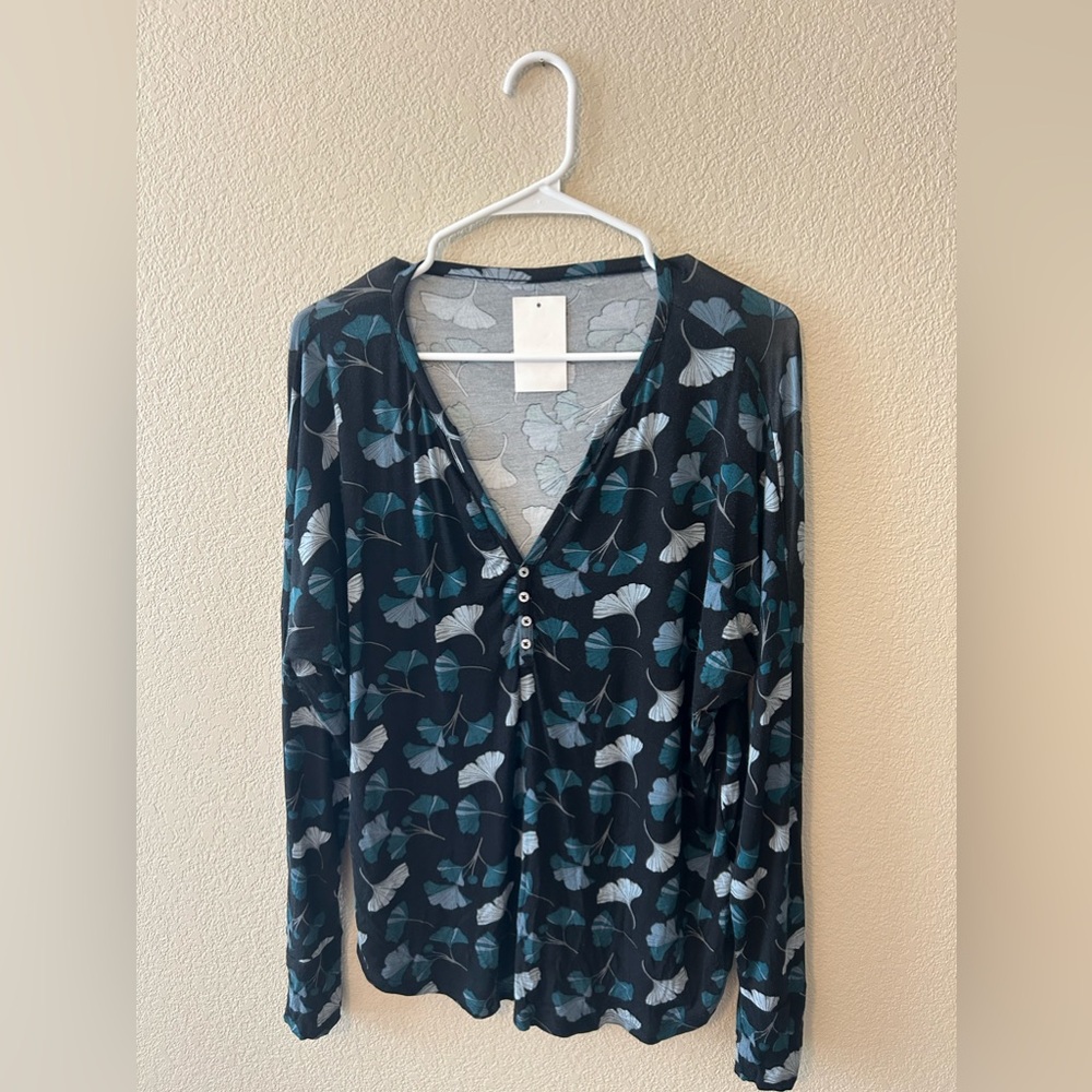 AQS Women's Black & Floral Pajama Top Size Large NWT